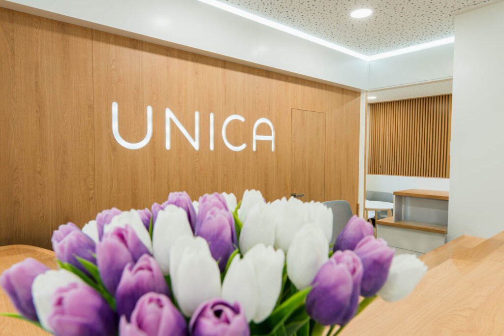 Flowers at Unica Clinic in the Czech Republic – a pleasant atmosphere and relaxing environment for patients