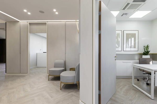 Corridor and office of the Hygeia IVF Embryogenesis Clinic in Athens – a modern medical space