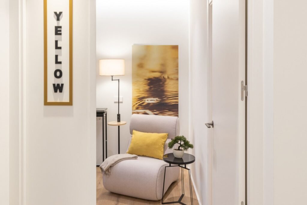 Modern and comfortably furnished waiting room at Vida Fertility clinic